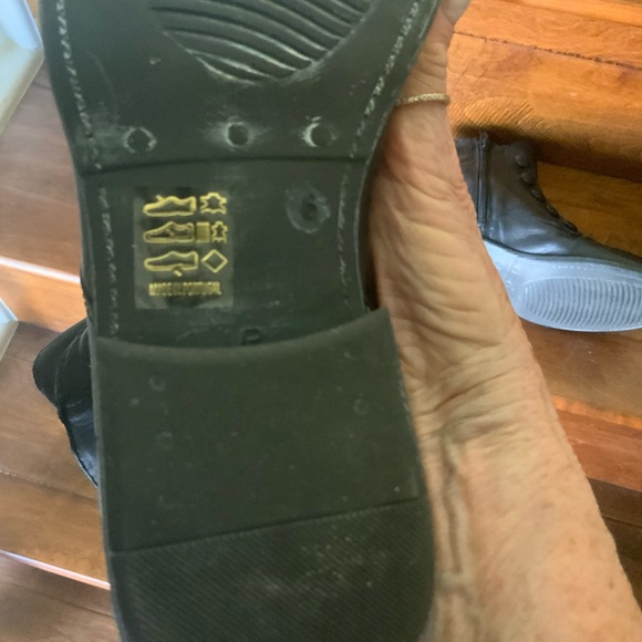 Booties - Picture 4 of 5